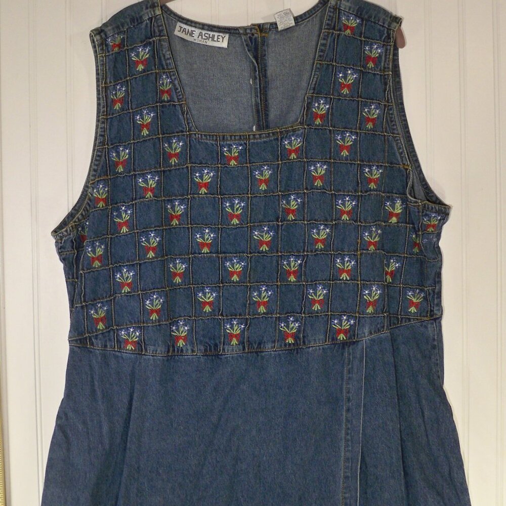 Jane Ashley, Embroidered Jean Strap *Dress, 2X